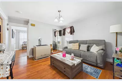 166 Blackmer St, New Bedford, MA 02744 - Photo 8