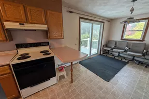 139 Charlton St, Oxford, MA 01540 - Photo 8