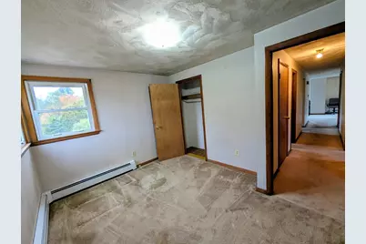 139 Charlton St, Oxford, MA 01540 - Photo 14
