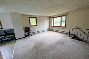 139 Charlton St, Oxford, MA 01540 - Photo 18
