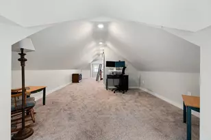 51 Sherwood Rd, Medford, MA 02155 - Photo 28