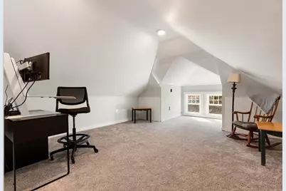 51 Sherwood Rd, Medford, MA 02155 - Photo 26