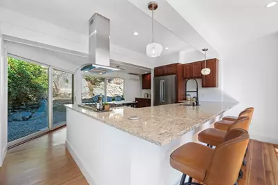 500 Summer St, Manchester by the Sea, MA 01944 - Photo 8