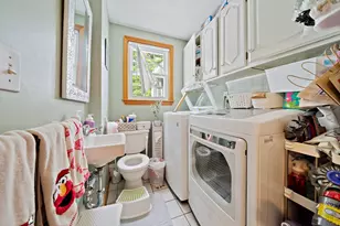 65 Hawthorne Rd, Waltham, MA 02451 - Photo 10