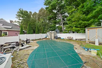 65 Hawthorne Rd, Waltham, MA 02451 - Photo 26