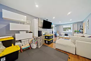 65 Hawthorne Rd, Waltham, MA 02451 - Photo 8