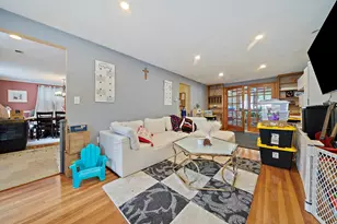 65 Hawthorne Rd, Waltham, MA 02451 - Photo 6