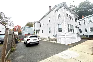 22 Washburn, Lynn, MA 01902 - Photo 2