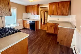 32 Pond St, Stoneham, MA 02180 - Photo 1