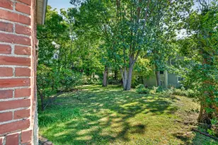 19 Stearns Rd, Boston, MA 02132 - Photo 6