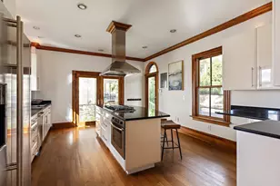 108 School St, Somerville, MA 02143 - Photo 6