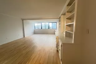 9 Hawthorne Pl, Boston, MA 02114 - Photo 4