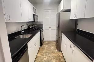 9 Hawthorne Pl, Boston, MA 02114 - Photo 10