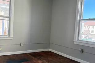 325 Davis St, New Bedford, MA 02746 - Photo 6