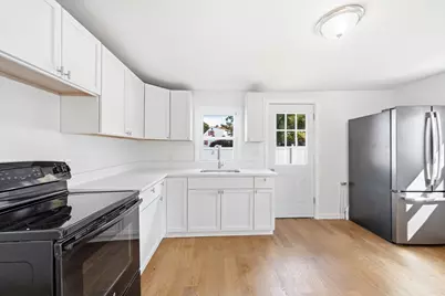 31-37 Monarch St, Lowell, MA 01854 - Photo 18