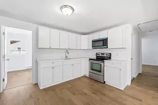 31-37 Monarch St, Lowell, MA 01854 - Photo 6