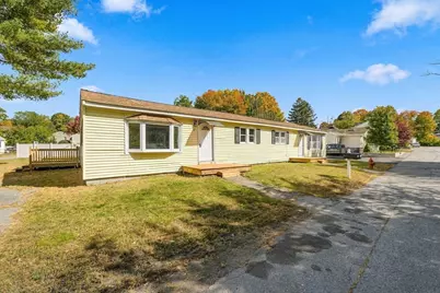 31-37 Monarch St, Lowell, MA 01854 - Photo 32