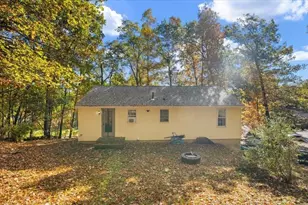 424 Dennison Dr, Southbridge, MA 01550 - Photo 38