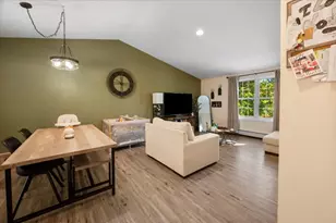 424 Dennison Dr, Southbridge, MA 01550 - Photo 14