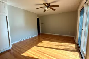 17 Lawn Ave, Lowell, MA 01852 - Photo 10