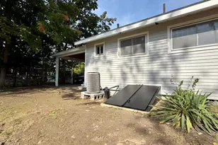 17 Lawn Ave, Lowell, MA 01852 - Photo 42
