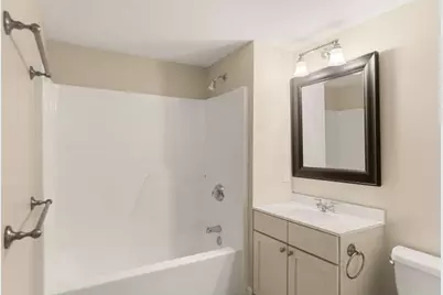 10 Crowninshield St #103, Peabody, MA 01960 - Photo 18