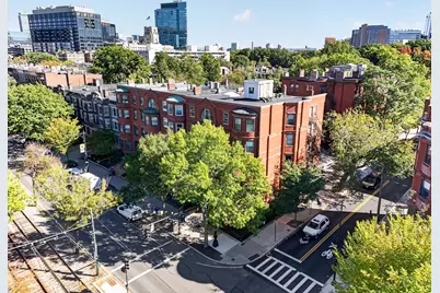 1051 Beacon St #8, Brookline, MA 02446 - Photo 32