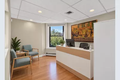 1051 Beacon St #8, Brookline, MA 02446 - Photo 8