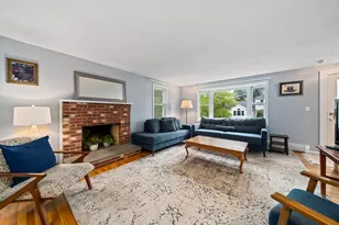 16 Beverly St, Quincy, MA 02169 - Photo 6