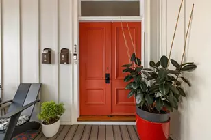 14 Boardman St, Salem, MA 01970 - Photo 8
