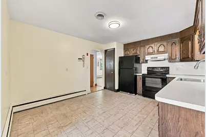 8 Selwyn Rd, Peabody, MA 01960 - Photo 10