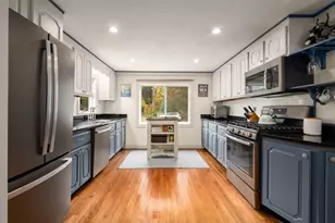 172 Haverhill St, North Reading, MA 01864 - Photo 4
