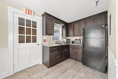 129 Huttleston Ave, Fairhaven, MA 02719 - Photo 8