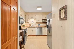 1 Summit Dr, Reading, MA 01867 - Photo 14