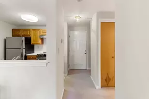 400 Colonial Dr, Ipswich, MA 01938 - Photo 4