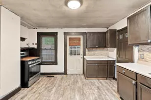 26 Prout St, Quincy, MA 02169 - Photo 16