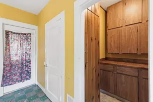 26 Elm St, Greenfield, MA 01301 - Photo 8