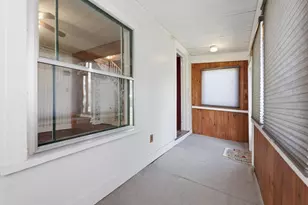 26 Elm St, Greenfield, MA 01301 - Photo 16