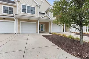 631 East St, Mansfield, MA 02048 - Photo 2