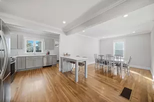22 Houston Pl, Lynn, MA 01905 - Photo 10