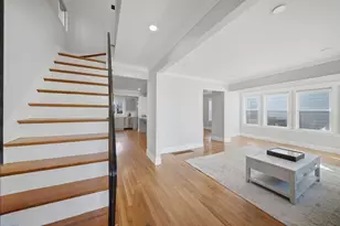 22 Houston Pl, Lynn, MA 01905 - Photo 4