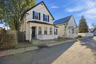 22 Houston Pl, Lynn, MA 01905 - Photo 2