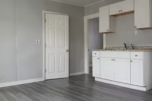 137 5th St, Fall River, MA 02721 - Photo 2