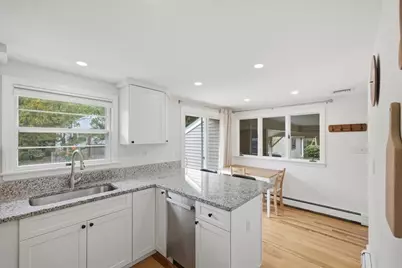 15 Raymond Avenue, Walpole, MA 02081 - Photo 12