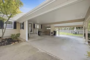 15 Raymond Ave, Walpole, MA 02081 - Photo 8
