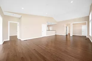 17 Pinnacle Pl, Millbury, MA 01527 - Photo 28