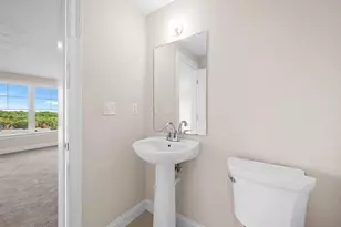 17 Pinnacle Pl, Millbury, MA 01527 - Photo 6