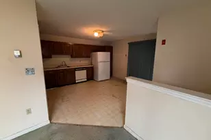 6 Riverbank Cir, Haverhill, MA 01835 - Photo 4