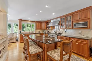 21 Norfolk Dr, Leominster, MA 01453 - Photo 10
