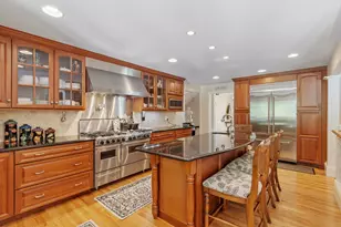 21 Norfolk Dr, Leominster, MA 01453 - Photo 6